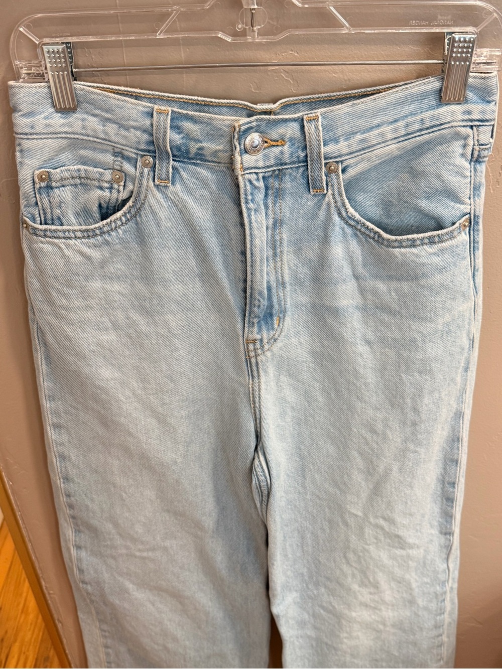 Levi’s Premium High Loose Jeans Size 27 Light Wash High Rise